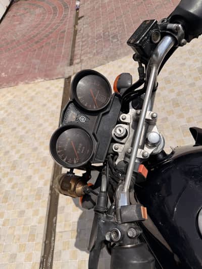 Yamaha YBR 125G urgent sale witb best condition