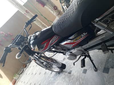 Honda 125 black  2024 model Total genuine