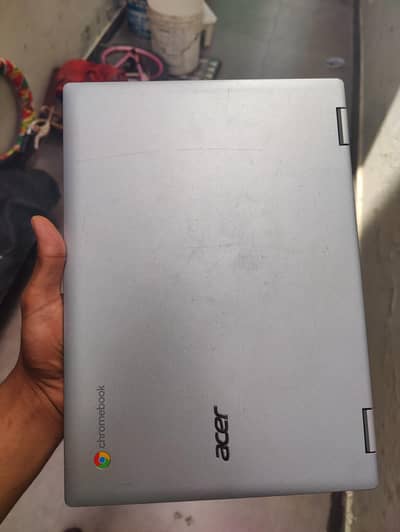 Ac r Chromebook 4 gb ram 64 gb ROM