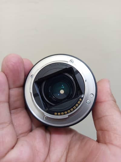 Sony 28 MM F2 lense