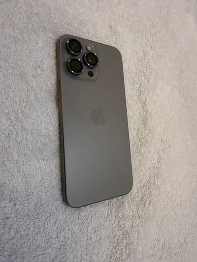 Apple iPhone 15 Pro Max