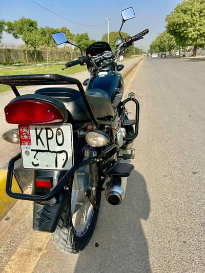 Suzuki GS150 Special Edition