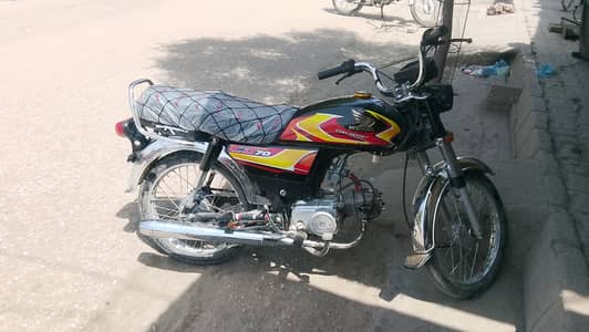 janeiun saman para h  all ok h bike new saman install hua h isme Sara