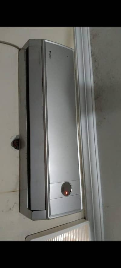 1 Ton Gree Non_inverter Ac