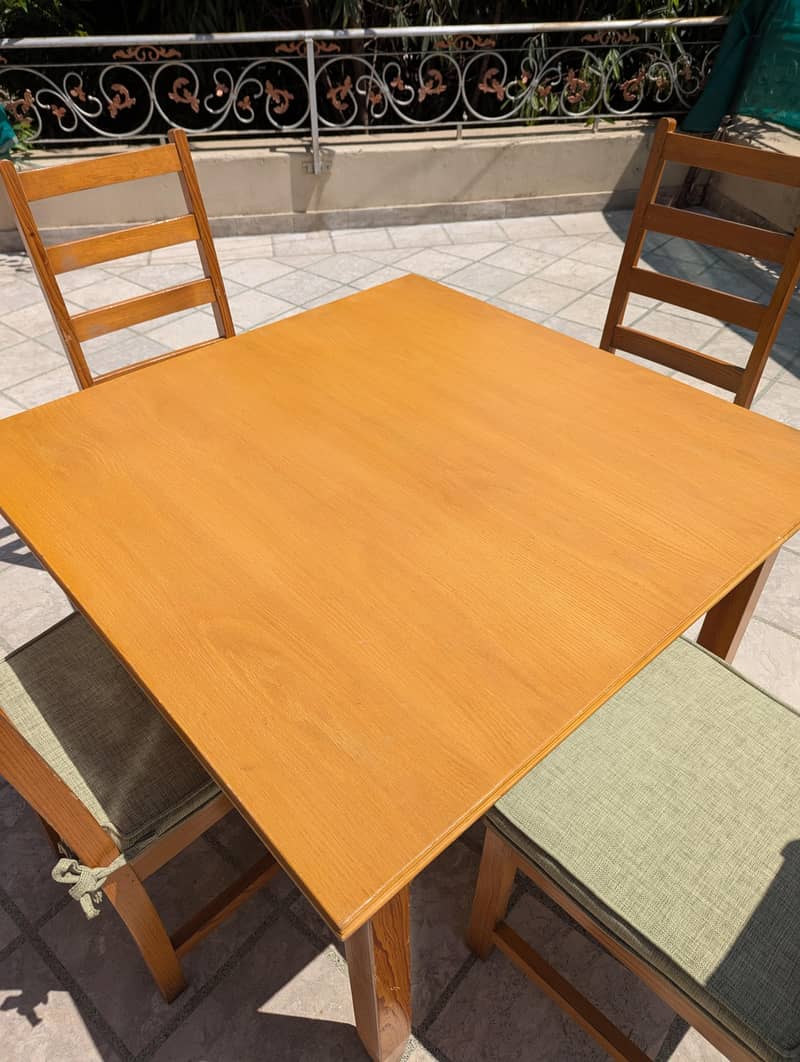 Beautiful Dining table 2