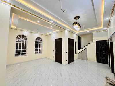 5 MARLA UPPER PORTION FOR RENT IN NASHEMAN E IQBAL PH 2 COLLEGE ROAD LAHORE
