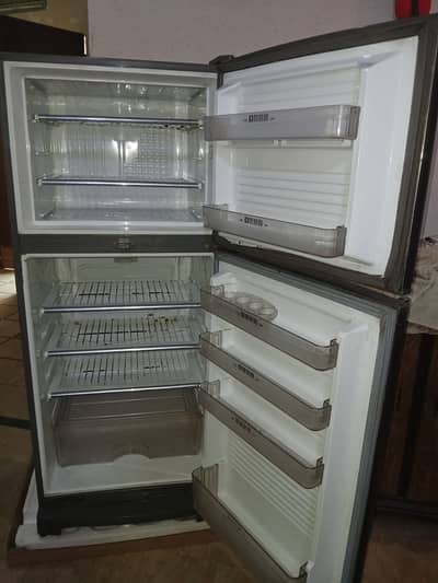 Fridge Medium Size Price Amount Rs. 43,000/-