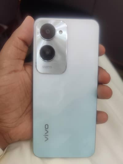 Y18 4gb 128GB complete box condition 10 by 10