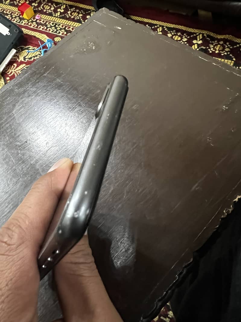 Apple iPhone 8 Plus 1