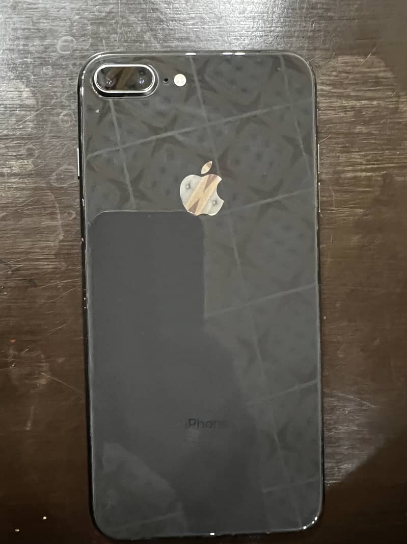 Apple iPhone 8 Plus 5