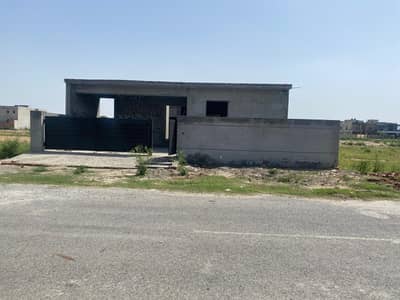 20 MARLA SINGLE STORY GRAY STRUCTURE HOUSE IS AVAILABLE FOR SALE AT PRIME LOCATION IN KHAYABAN-E-AMIN Q BLOCK AT 60FT ROAD