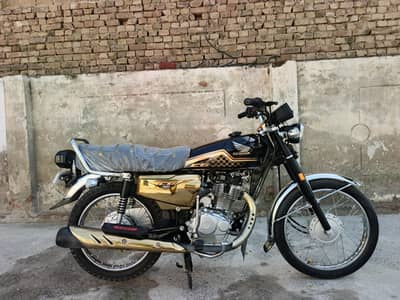 Honda 125 gold edition
