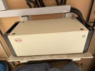 Byd 5 kw battery only 8 months used 52 months warranty left