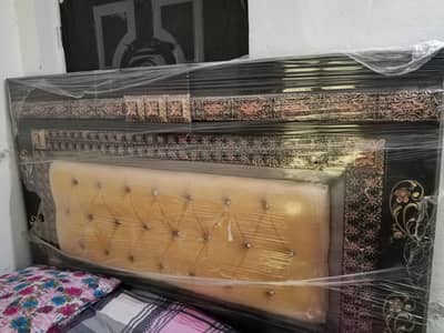 Bilkul new Bed hai 10by 10