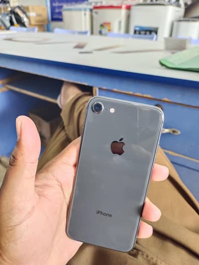 Iphone 8. Non pta JV. 64gb. Waterpack.