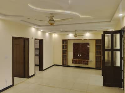 7 Marla Brand New House For Rent