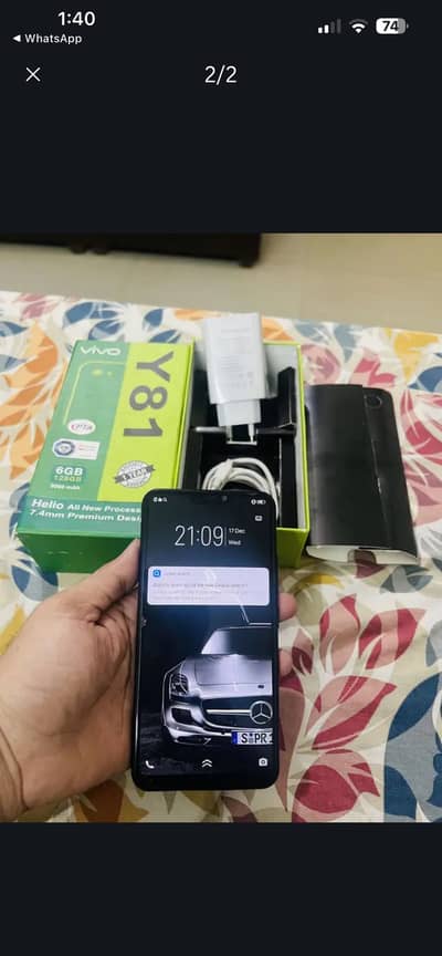 Vivo Y81 with box