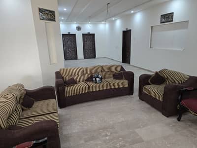 Fully Facilitated AC Room Ideal for Bachelors / Job Holders (Without Ac also available)