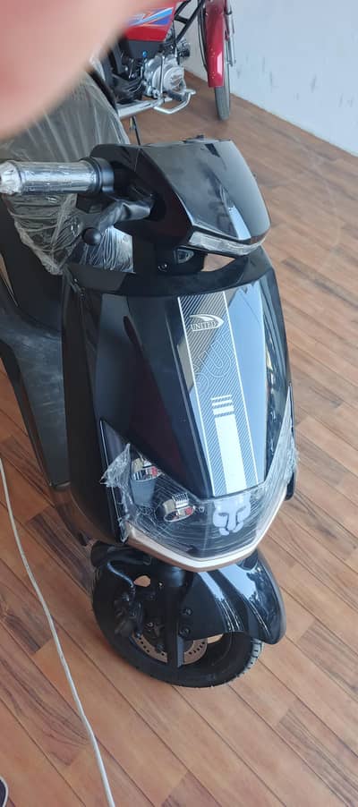 United sharp pro brand new