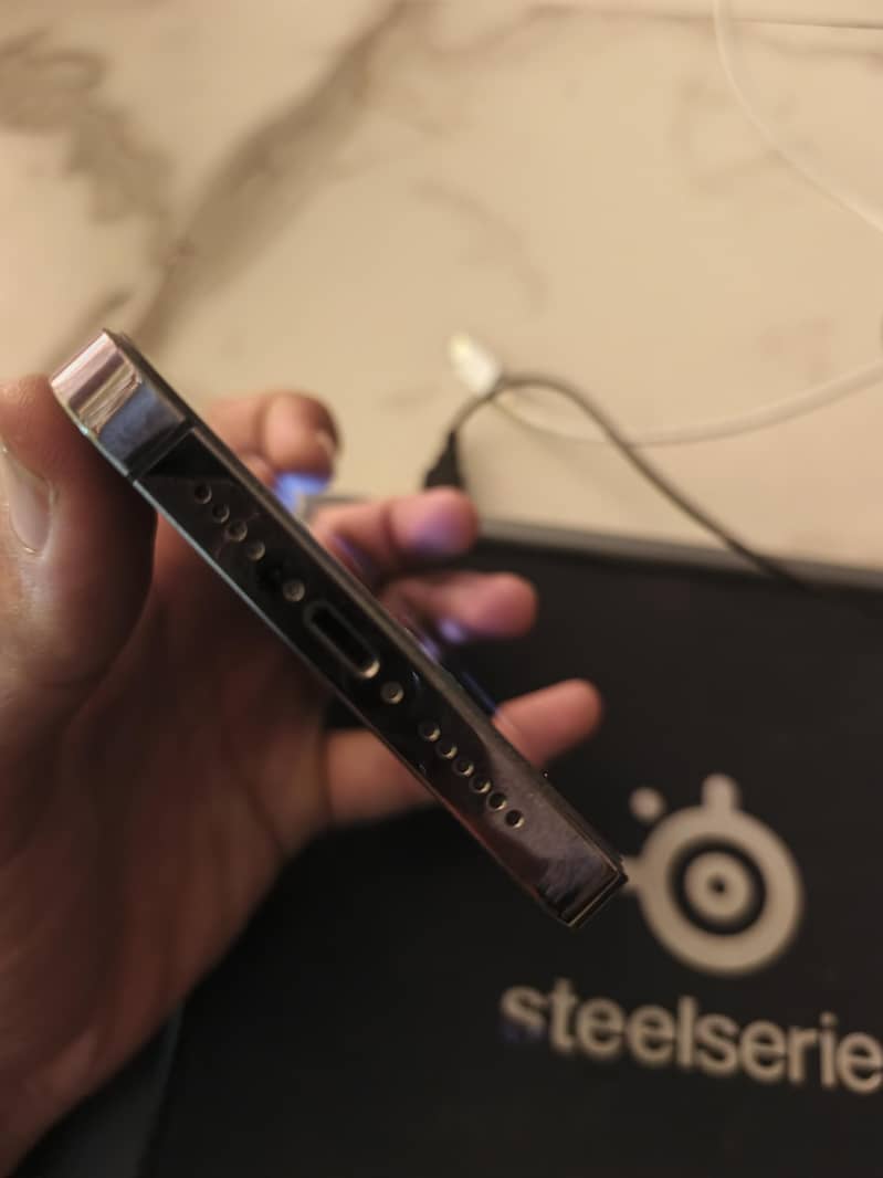 Iphone 14 pro max  factor unlock 4