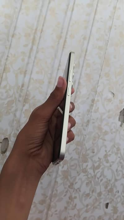 itel s25 all ok box ha charger nhi ha condition 8/10