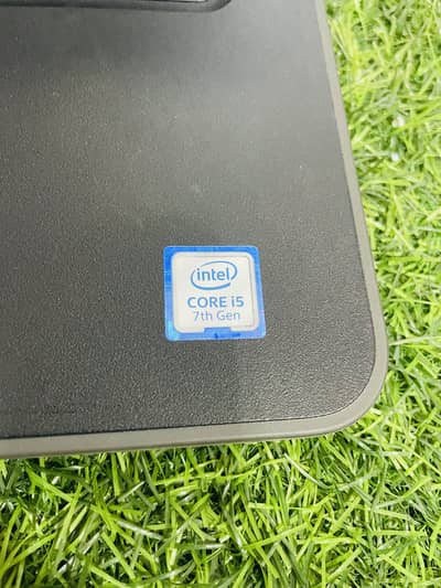 Dell lattitude 3380 glossy model i5 7th generation 8 gb ram 128 gb ssd