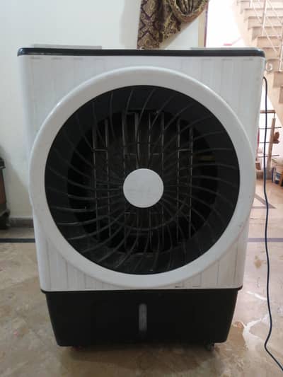 Room air cooler