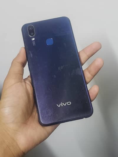 Vivo y11