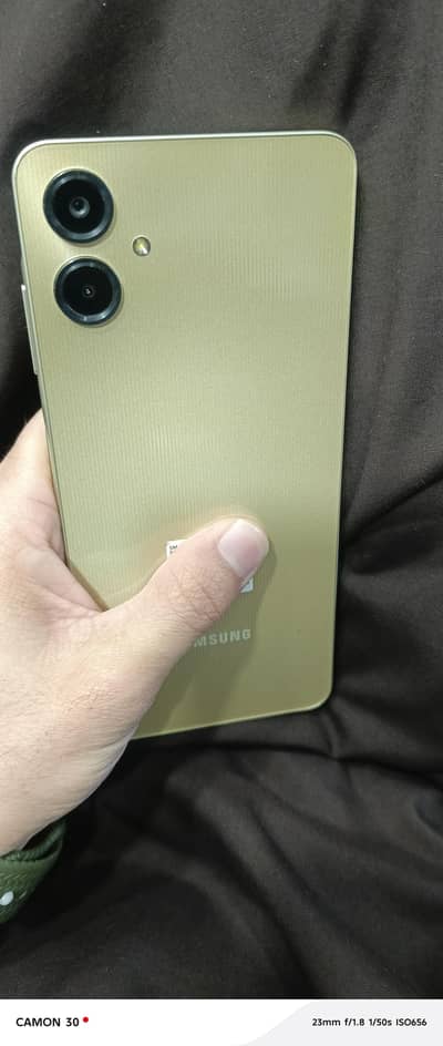 samsung a06  (6/128)