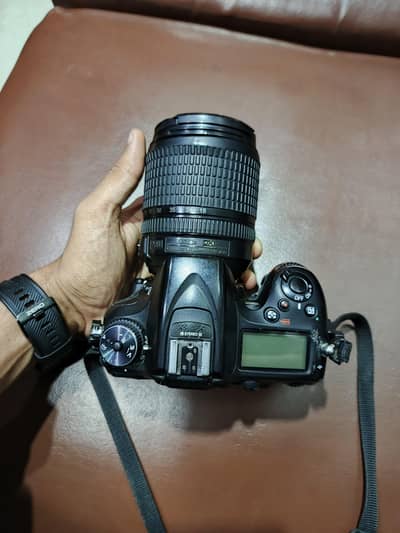 Nikon D7100 with 18-105 lens 03006176892