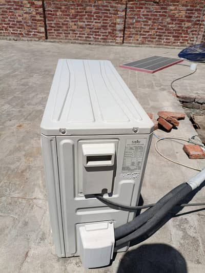 18EH&C model condition 10by10.