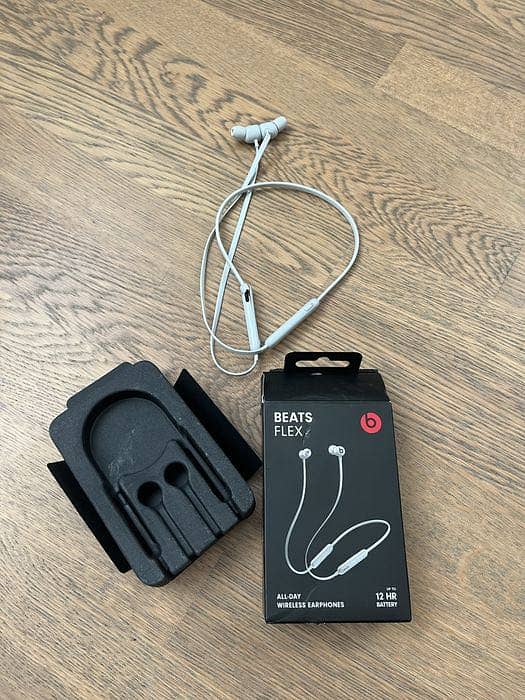 Beats flex 0