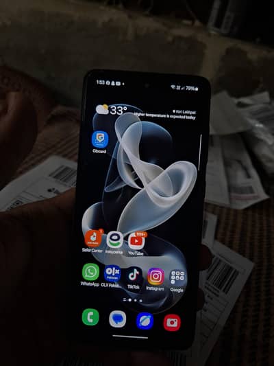 samsung A52s 5g wala hai 8.128gb condition 7/10