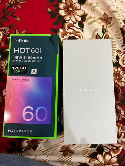 Infinix hot 60i 6+4/128 gb  in silver colour