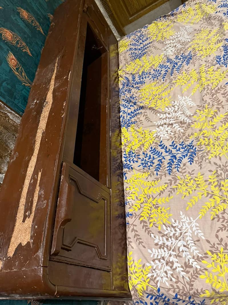 solid old original wood bed 1