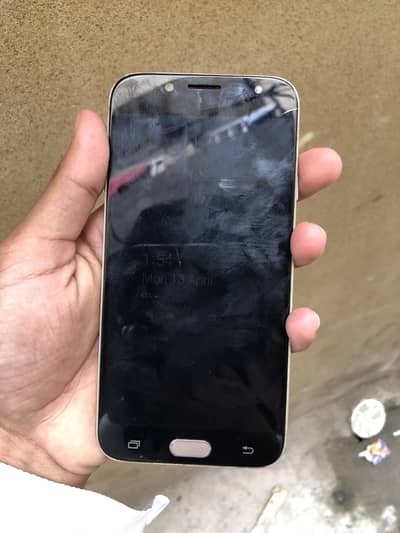 I am selling sumsung mobile