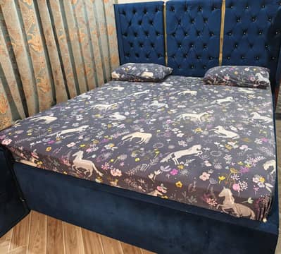 bed with matrix and two side tables sale urgent