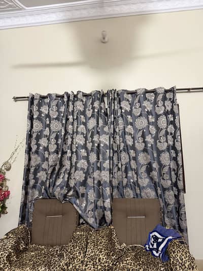 5 seater sofa slightly used