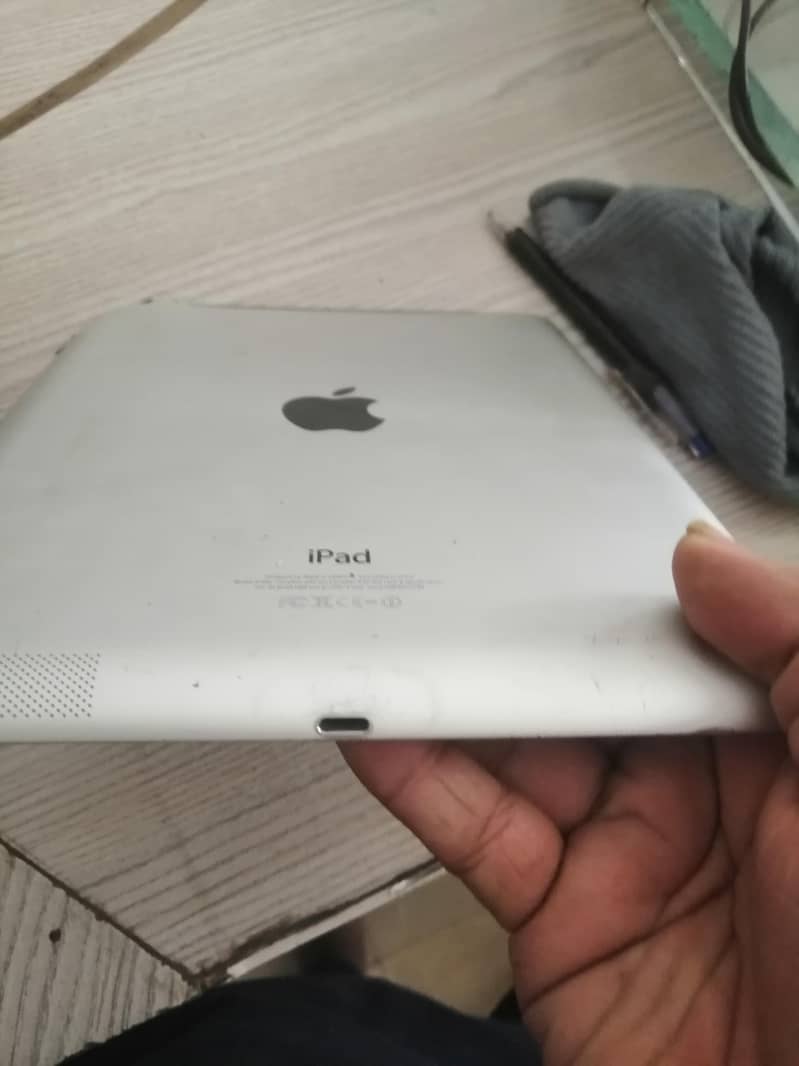 Ipad available only panel damage 1