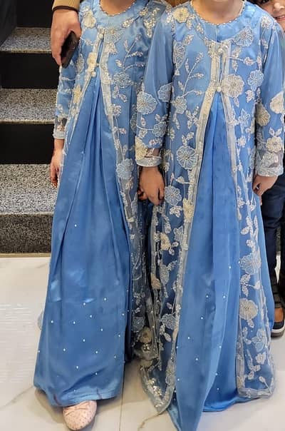 girl wedding dress brand new  age (7-9)