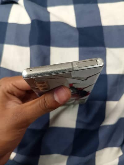 Arrows f-52A official pta exchange possibile with good mobile.