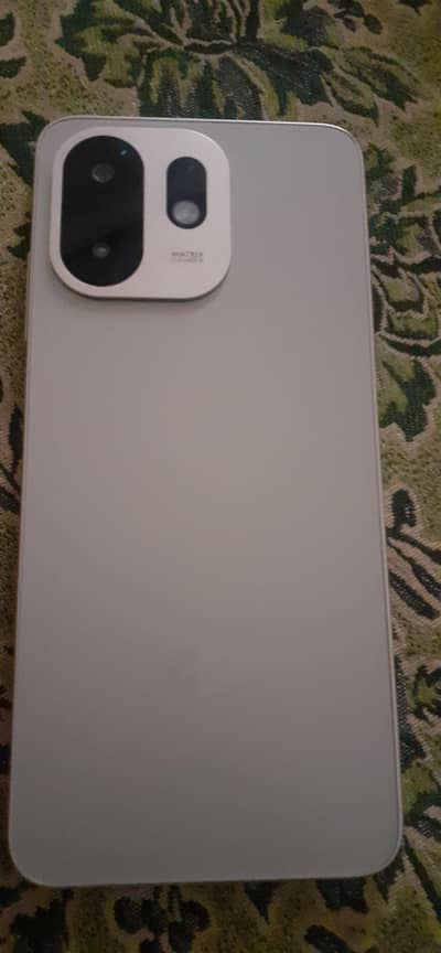 45 din used hai  condition 10 by 10 hai 4/64 hai model A100c