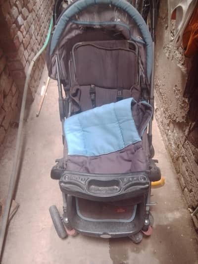 used hai bht condition bilkul new h