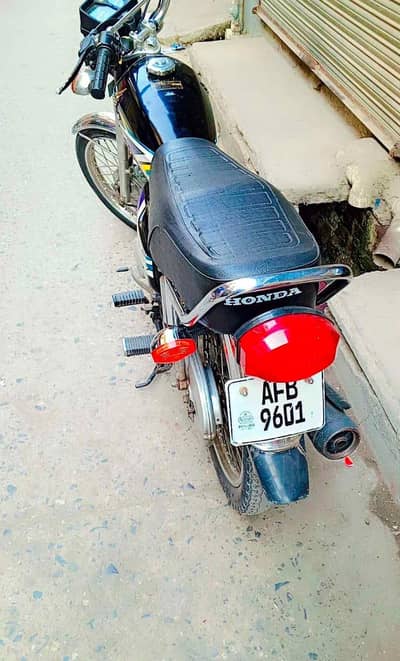 Honda 125 good condition  03443072691