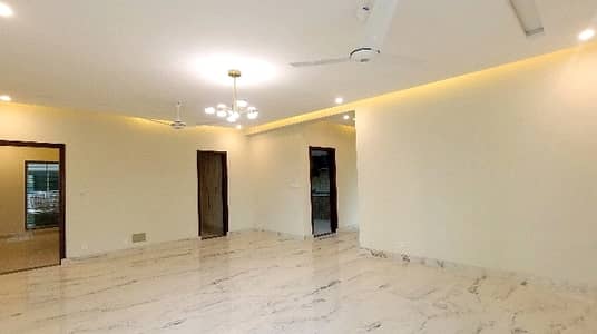 Best Options For Flat Is Available For Sale In Askari 12
