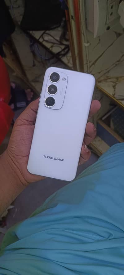 tecno spark 40 pro +