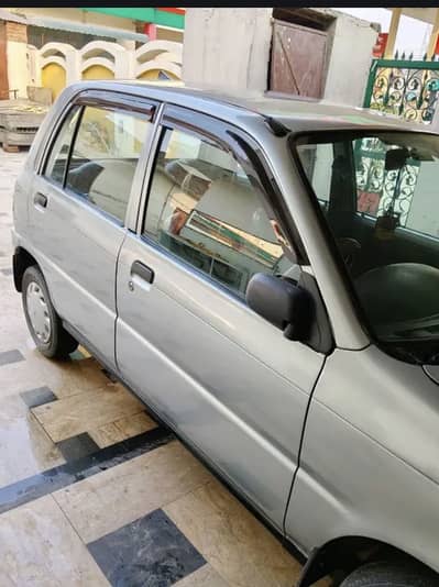 Urgent sale family used car dacomnet clear bilkul saf gari ha