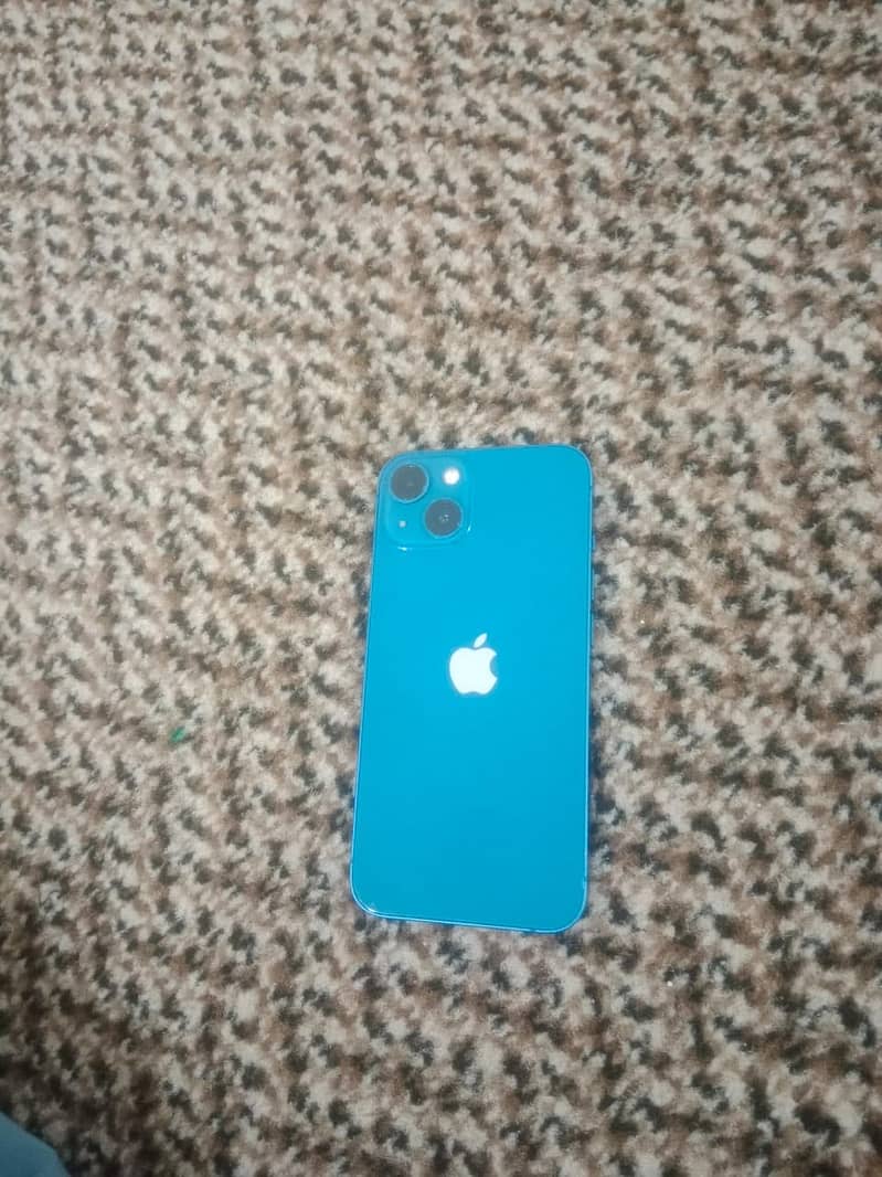iPhone 13 0