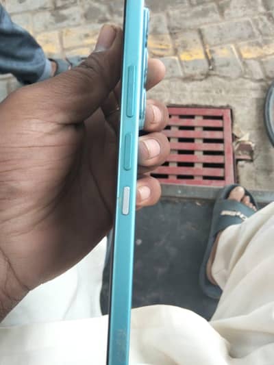condition 10/10 with original charger daba Sath Nahi ha  03147061554