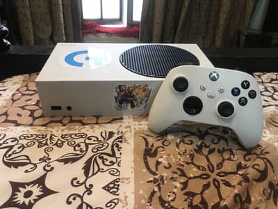 Xbox series s for sale with accessories and box